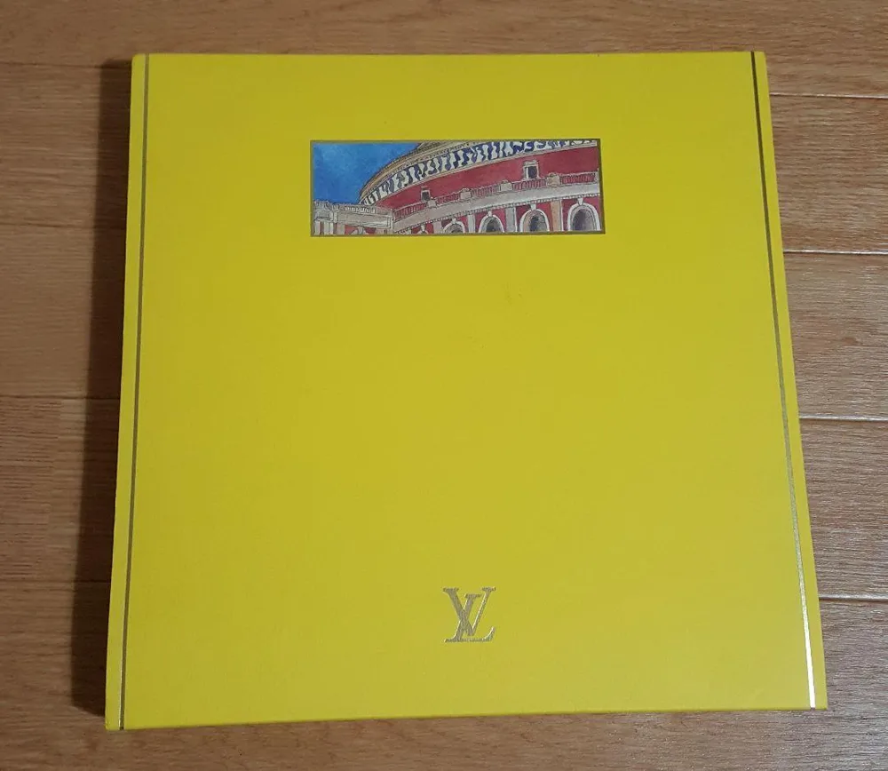 Louis Vuitton limited edition scarf empty box William Wilson