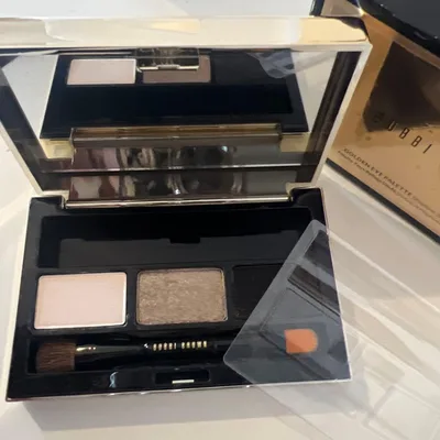 BOBBI BROWN ゴールデンアイパレット