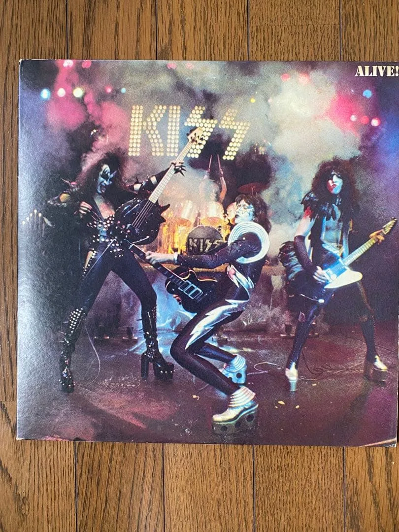 KISS/ALIVE บันทึกแบบอะนาล็อก Kiss Alive