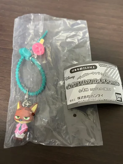 ディズニーキャラクター カラフルマルチチャーム ニック