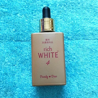 Pearly Dew トリプル+1 薬用美白 THEリッチホワイト エッセンス