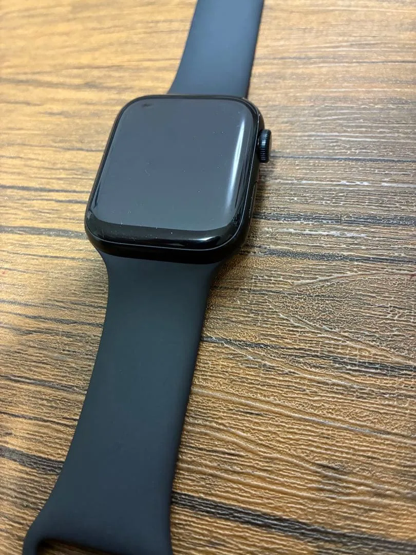 ตัวเรือนอะลูมิเนียม Apple Watch SE 44 มม