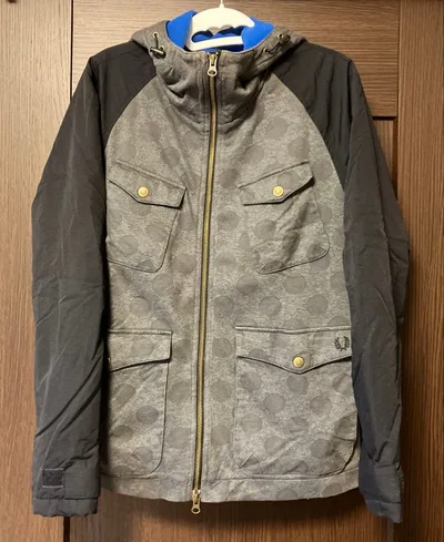 FRED PERRY フード付きジャケット