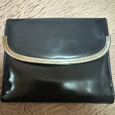 GUCCI 二つ折り財布 ブラック