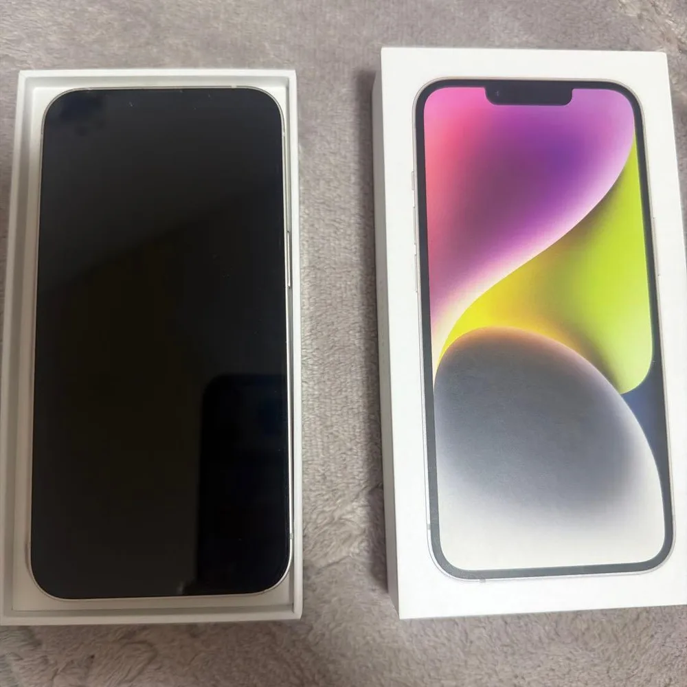 Apple iPhone 14 本体 ホワイト