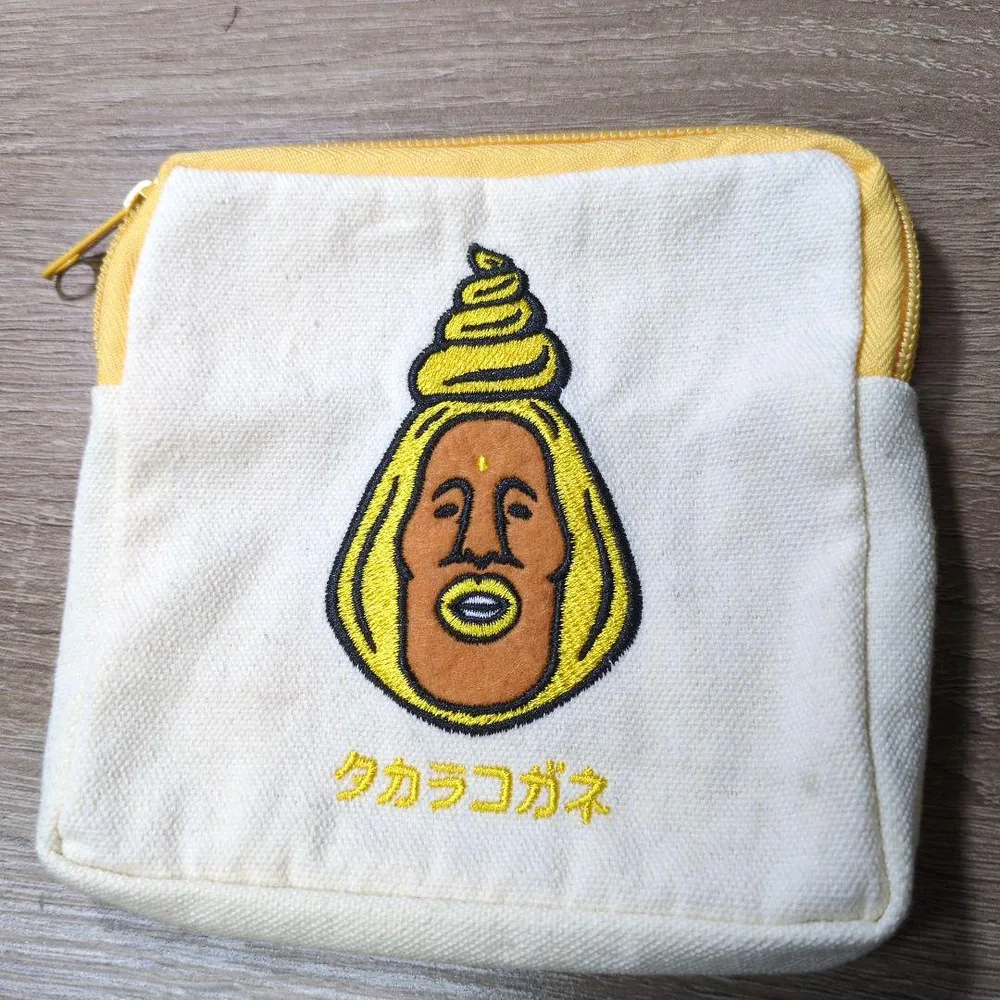 こびとづかん タカラコガネ ポーチ