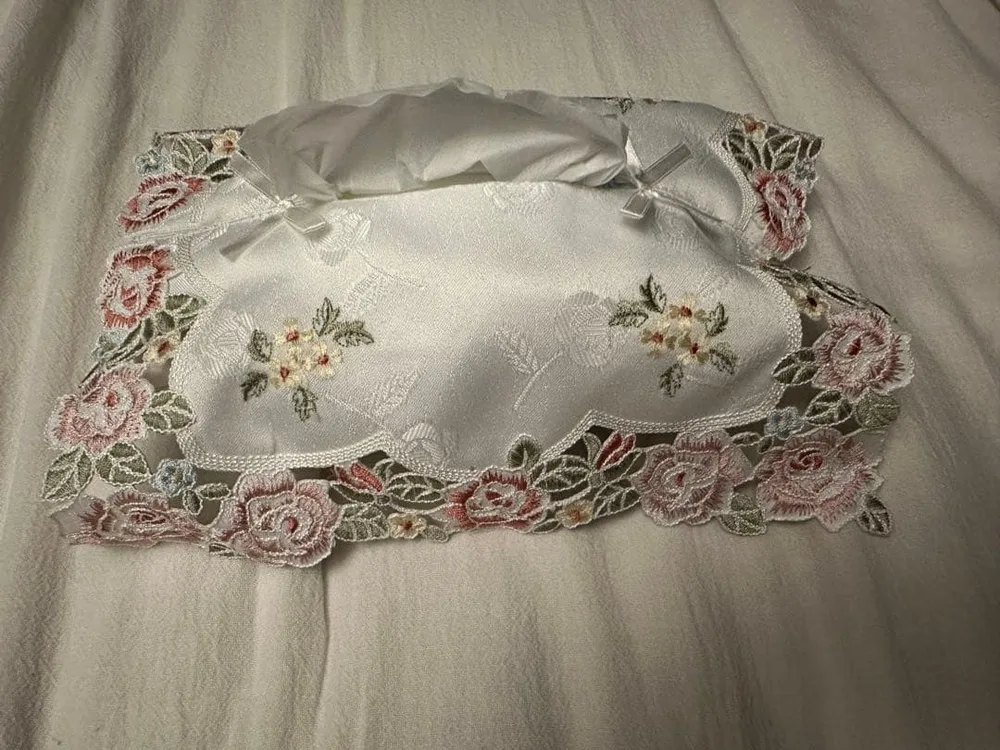 ローズ刺繍 ティッシュケース カバー ホワイト