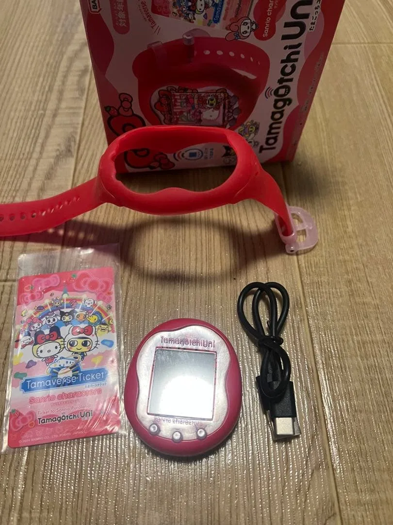 【ジャンク品】Tamagotchi Uni Sanrio characters