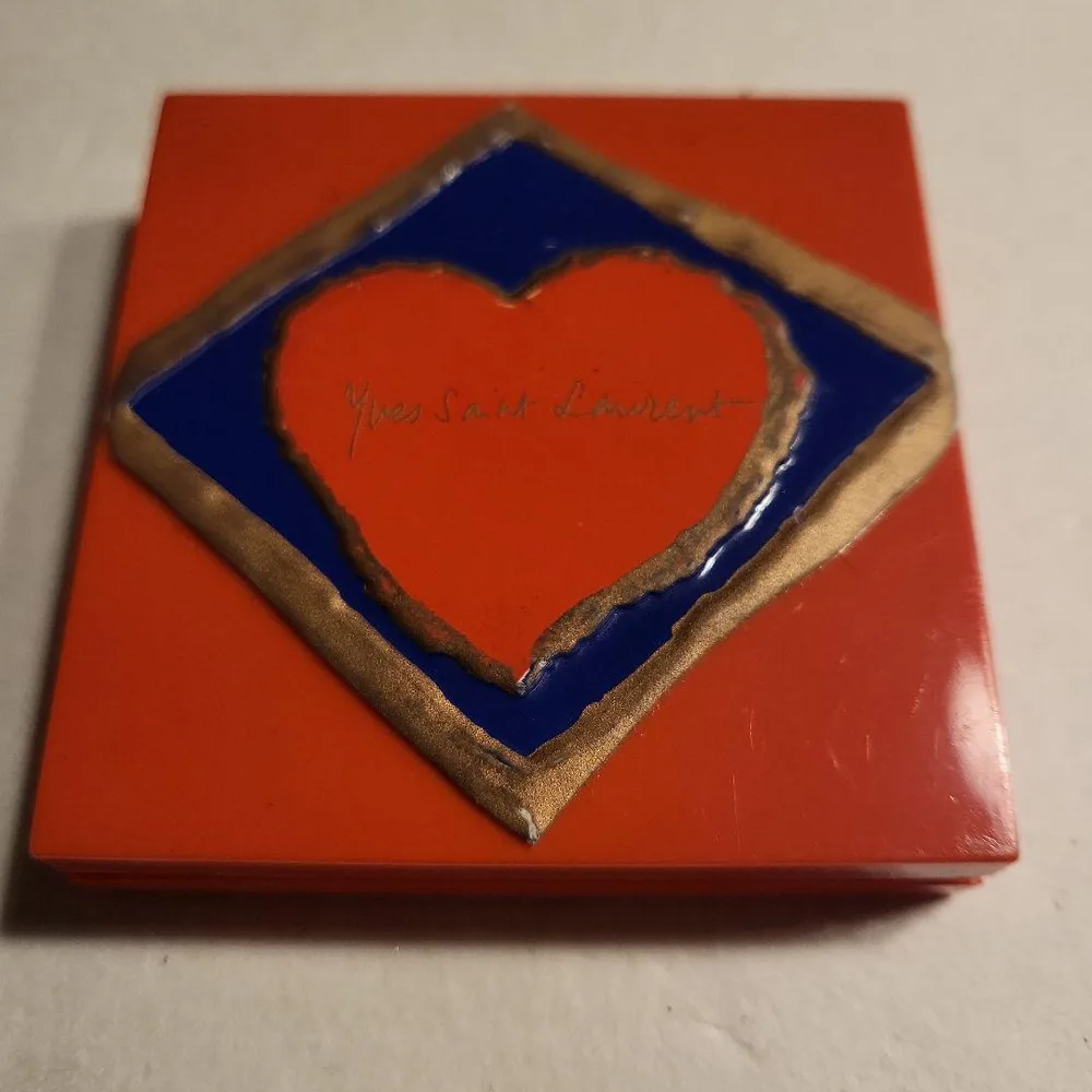 YSL イヴ・サンローラン リップ コンパクト 4色