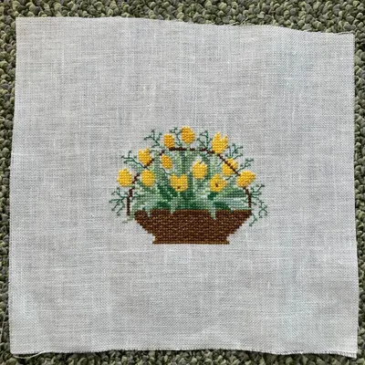 Haandarbejdets Fremme クロスステッチ チューリップの花かご