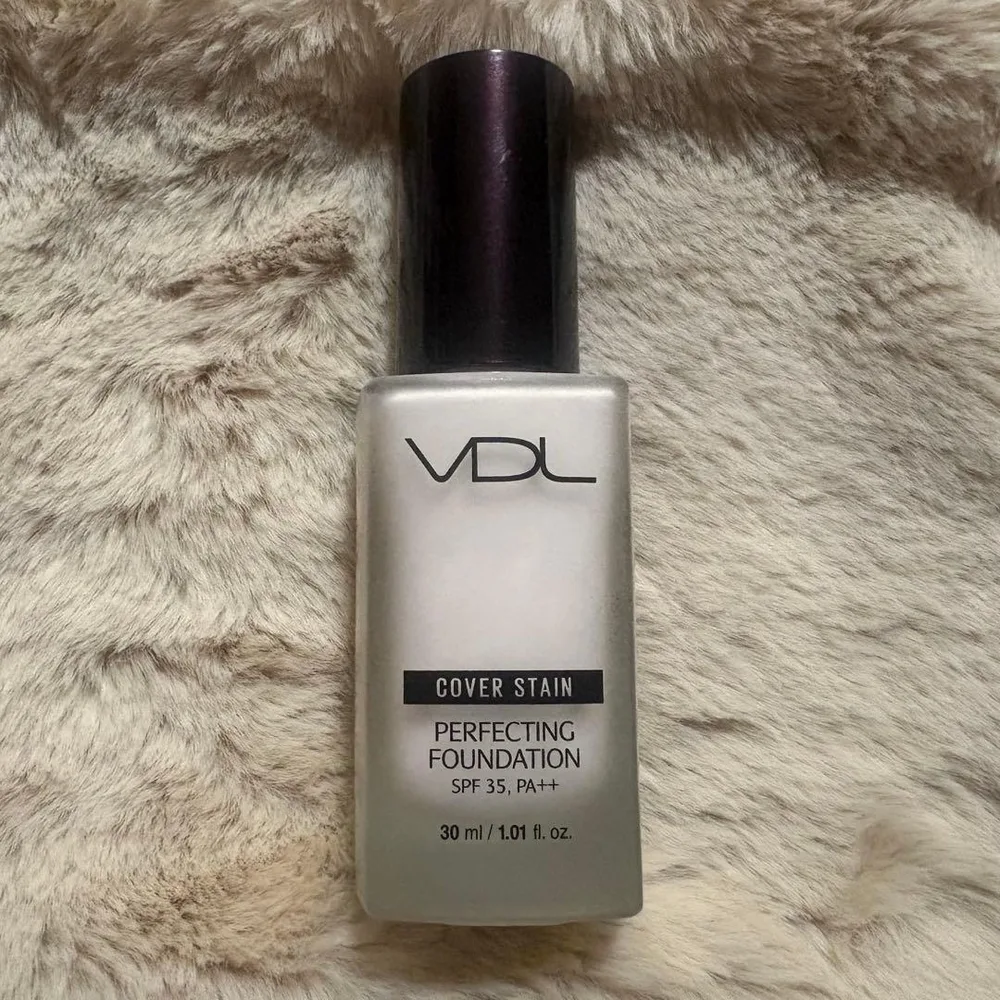 VDL カバーステイン パーフェクティングファンデーション A00