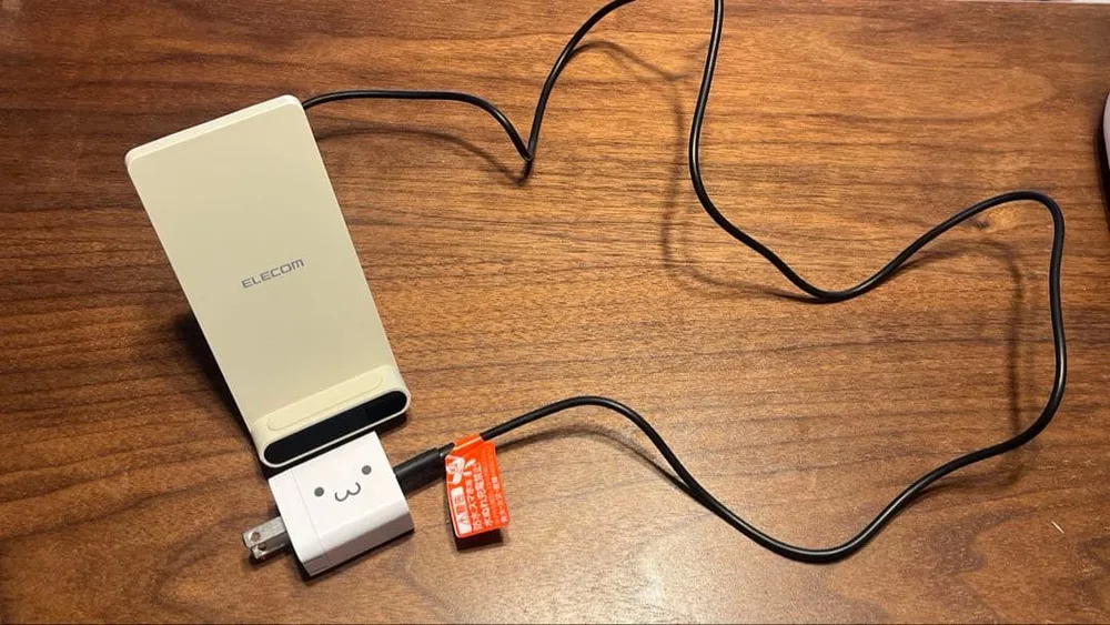ELECOM ワイヤレス充電器 スタンド型