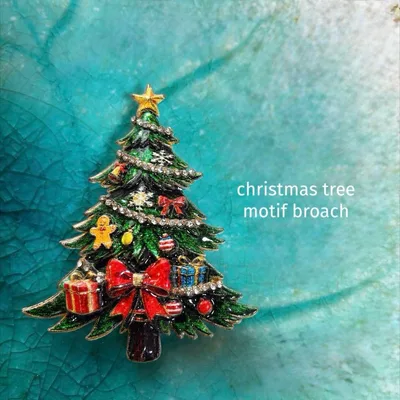 【新品未使用】クリスマスツリー ブローチ ラインストーン