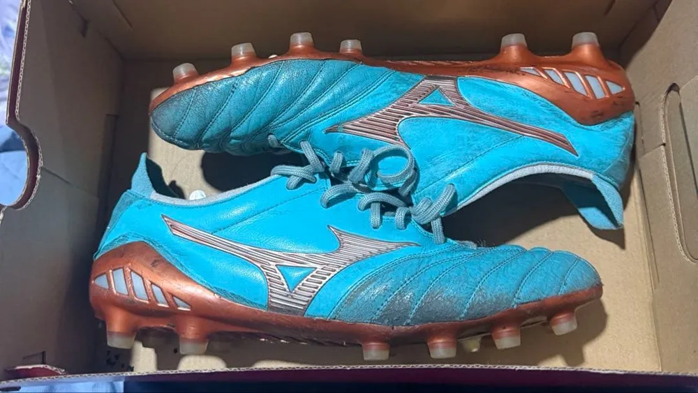 MIZUNO モレリアネオ3 W杯限定カラー