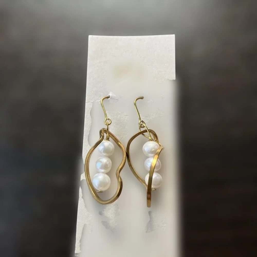 【美品】淡水パールフックピアス