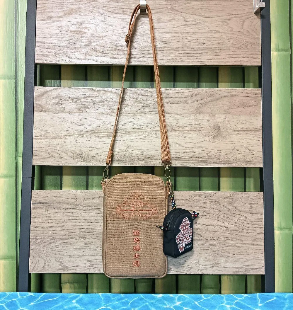 遮光器土偶 スマホショルダーバッグ 帆布 ハンドメイド 亀ヶ岡遺跡