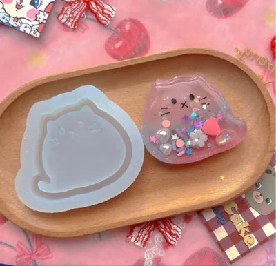 シリコンモールド ぽっちゃり 猫 シェイカー 可愛い ねこ レジン シャカシャカ