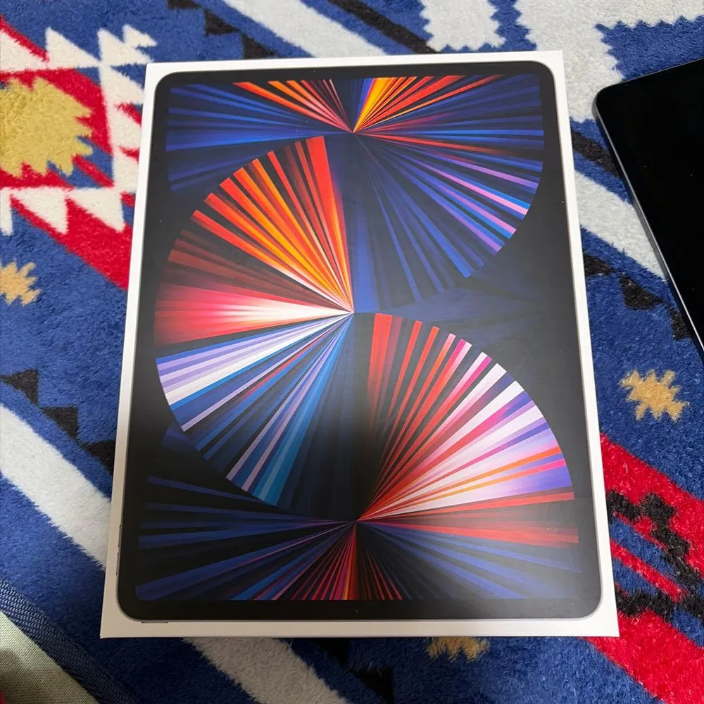 値段交渉iPad Pro 12.9インチ 第5世代 128GB Wi-Fi