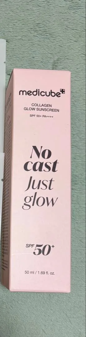 medicubeCOLLAGENGLOWSUNSCREEN 日焼け止め