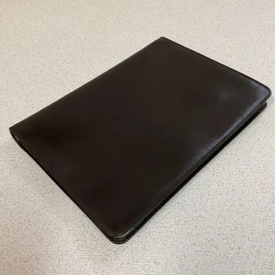 Valextra ヴァレクストラ クラッチバッグ ドキュメントケース イタリア製