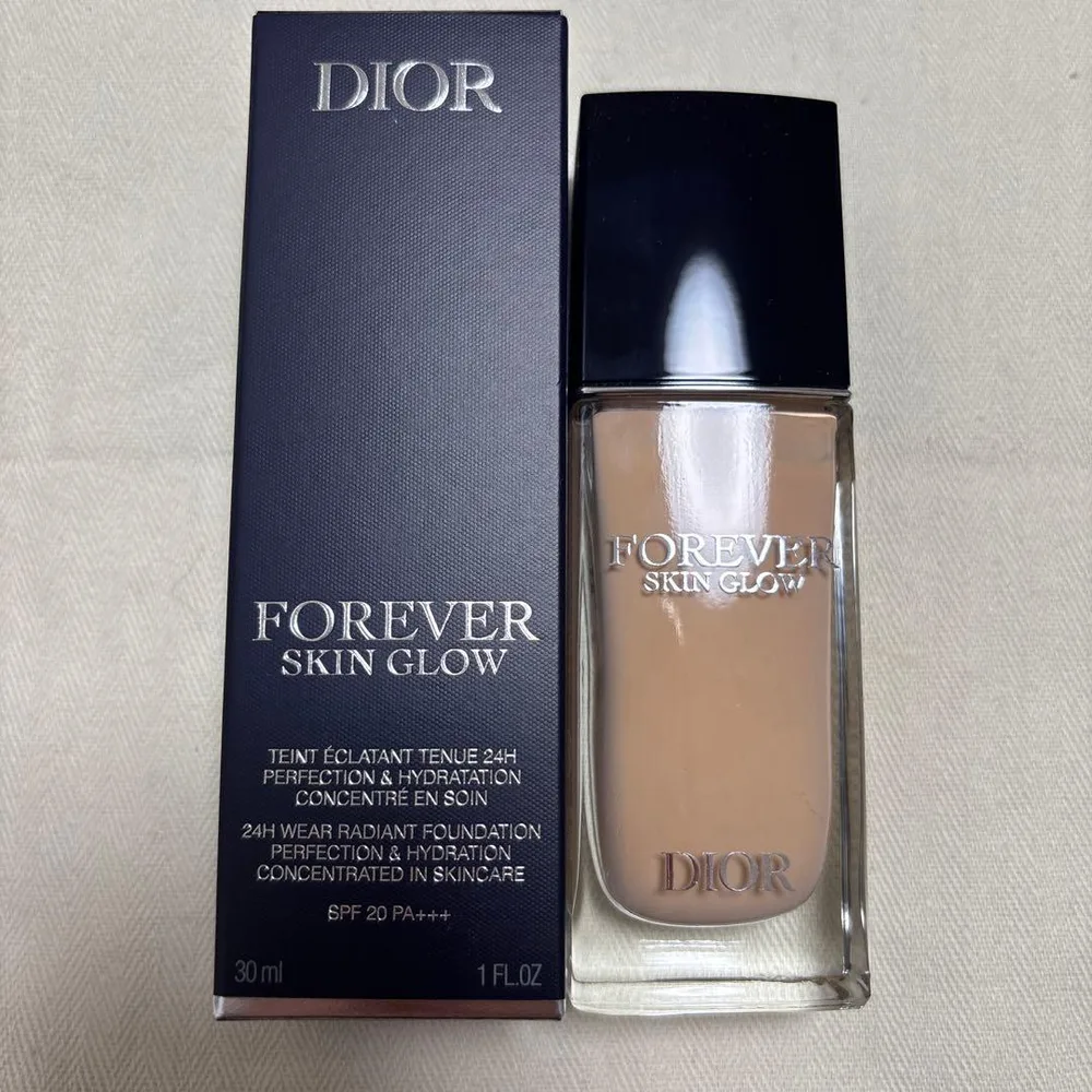 【新品】Dior ディオールスキン フォーエヴァー フルイド グロウ 1N