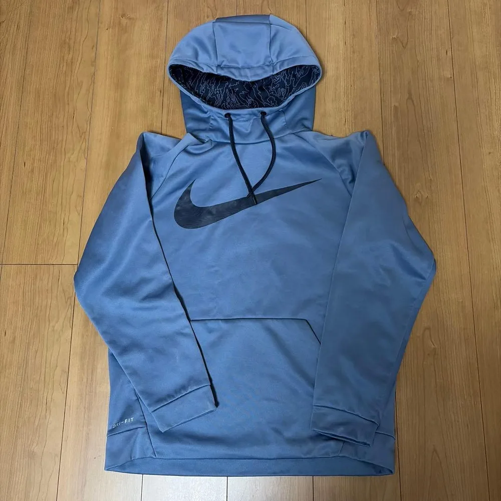 NIKE DRI-FIT パーカー フーディー