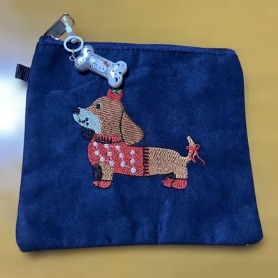 ダックスフンド刺繍 ミニポーチ 紺色 麂皮風 小物入れ イヤホンポーチ