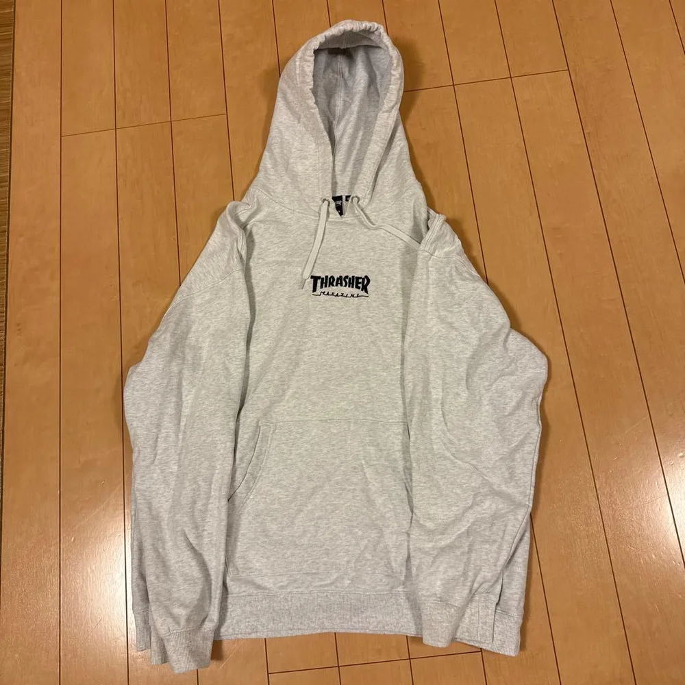 THRASHER グレー パーカー XLサイズ