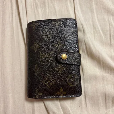 LOUIS VUITTON ルイビトン 二つ折り財布