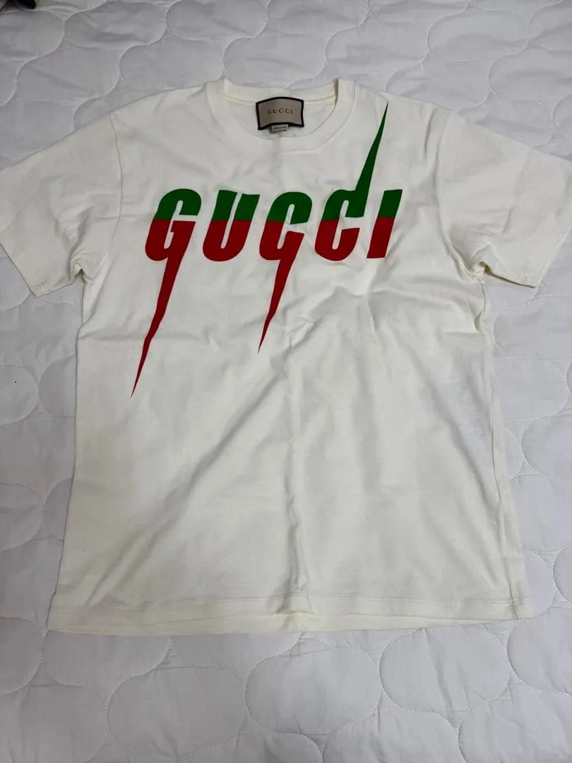 GUCCI ロゴ Tシャツ ホワイト