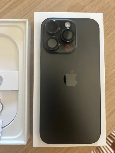 Apple iPhone16Pro 本体