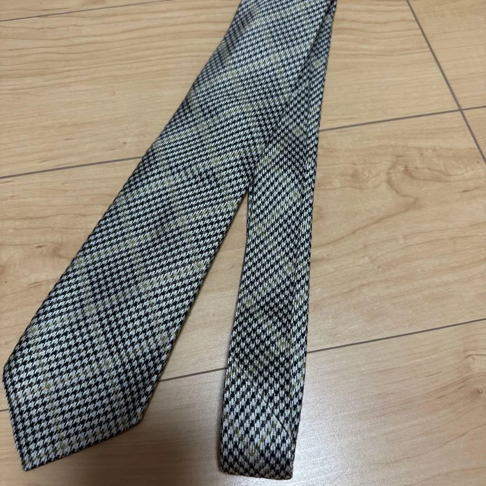 fiorio ネクタイ 千鳥格子柄