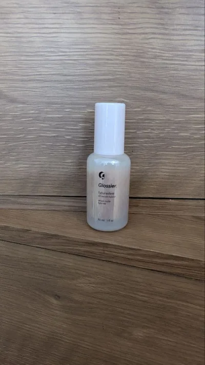 Glossier futuredew オイルセラムハイブリッド(グロッシアー)