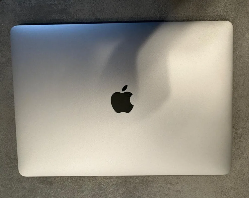 MacBook Air 13インチ 2020 Intel 8GB 512GB