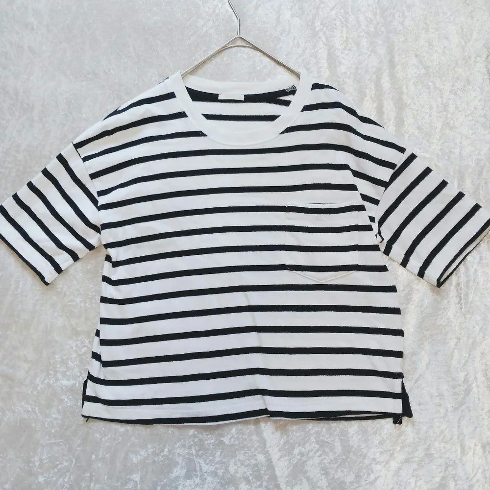 GU ストライプ 半袖 Tシャツ ポケット ショートボーダー 白 黒 カットソー