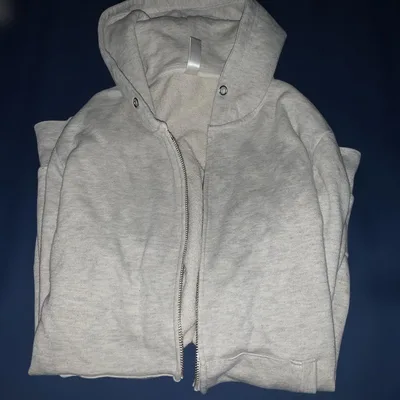 グレー ジップアップパーカー 即買い大歓迎