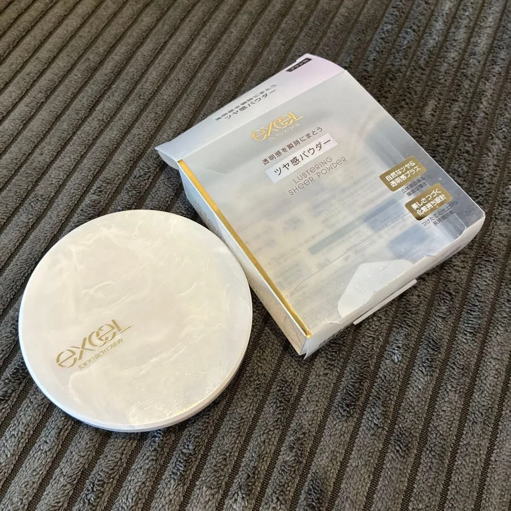 excel LUSTERING SHEER POWDER