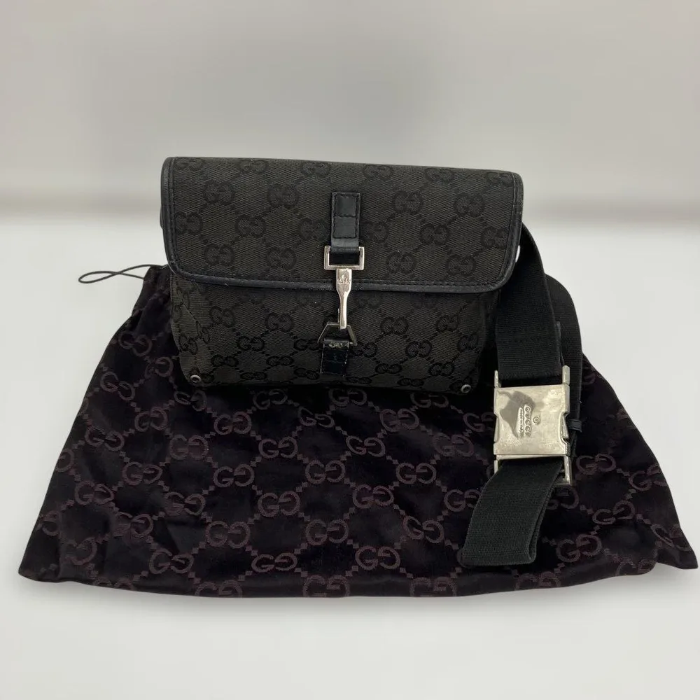 GUCCI グッチ GGキャンバス ウエストポーチ ボディバッグ ブラック