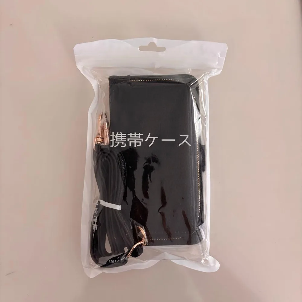 新品未使用!iPhone17 ショルダー付きスマホケース 手帳型 大容量ポケット
