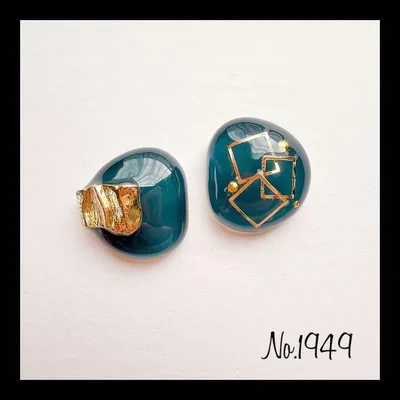 No.1949 レジンピアス レジンイヤリング ハンドメイドアクセサリー