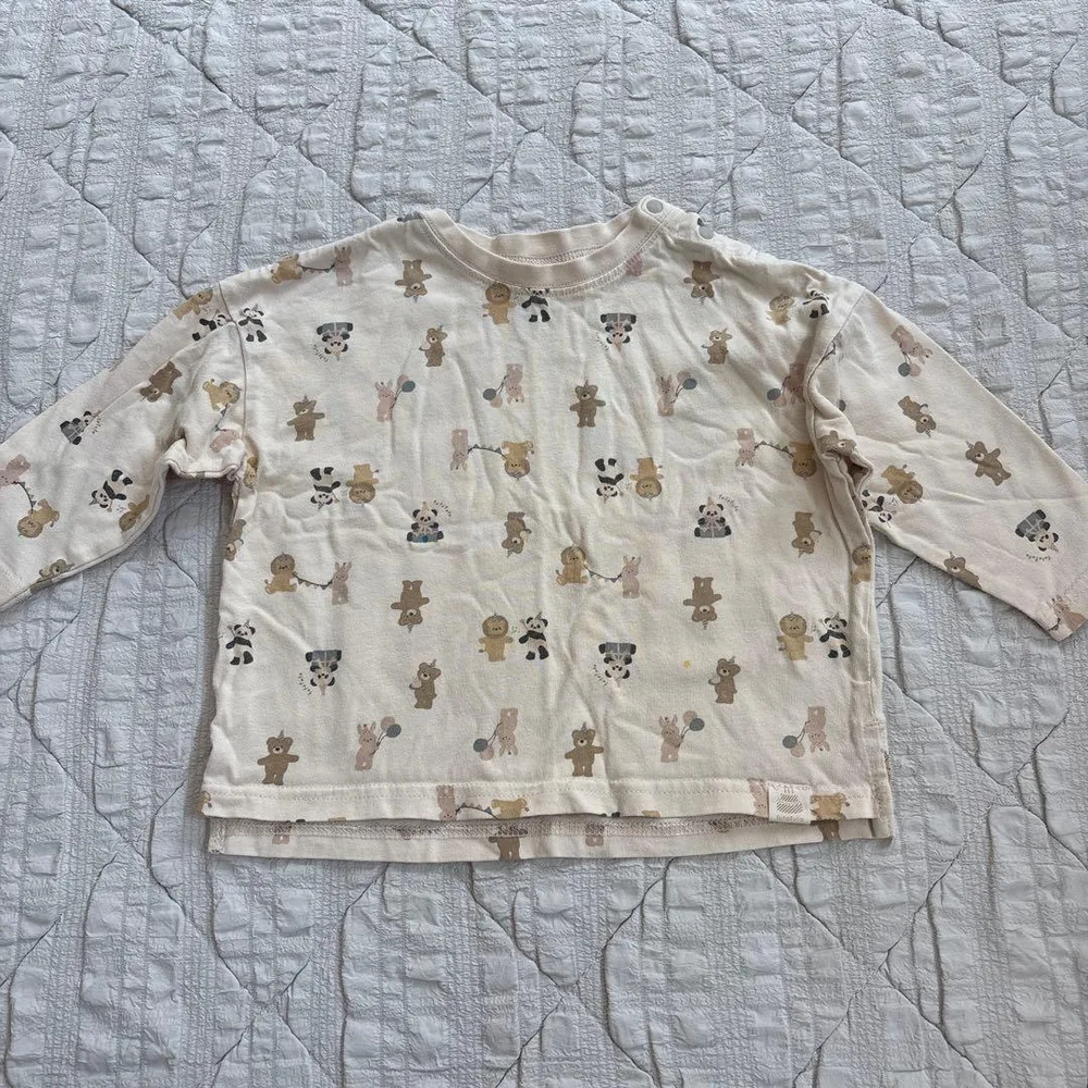 futafuta 長袖Tシャツ 95cm アニマル柄