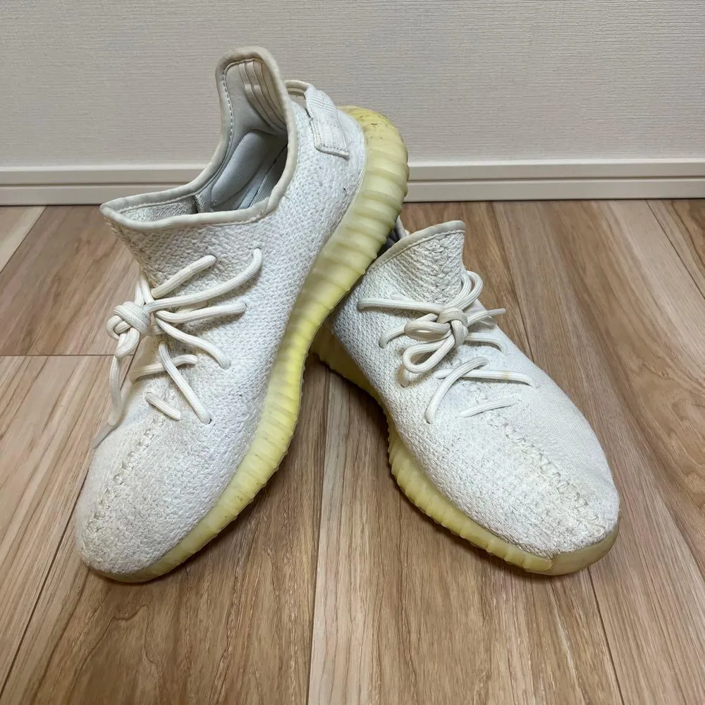 アディダス YEEZY BOOST 350 V2 クリームホワイト CP9366