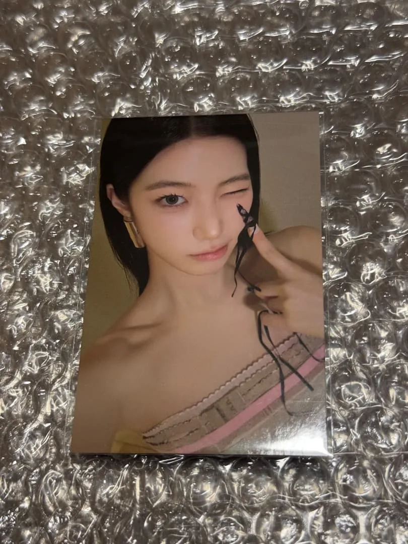 LE SSERAFIM カズハ PUREFLOW POPUP 特典トレカ