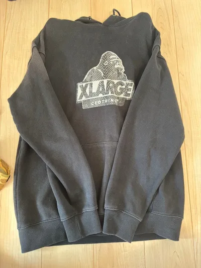XLARGE パーカー ほぼ新品 ブラック 蛇柄