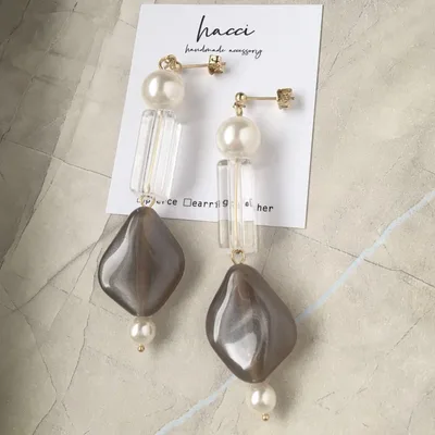 #333アクリルオーバル×スワロフスキーパールピアス/イヤリング ハンドメイド