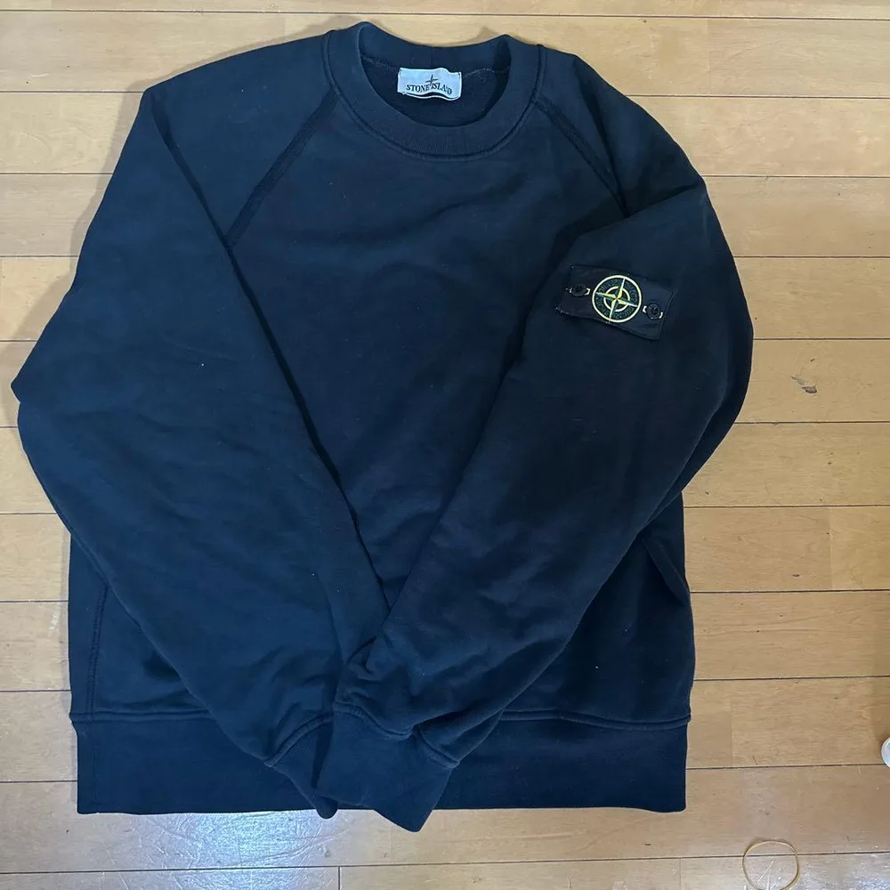 STONE ISLAND スウェット