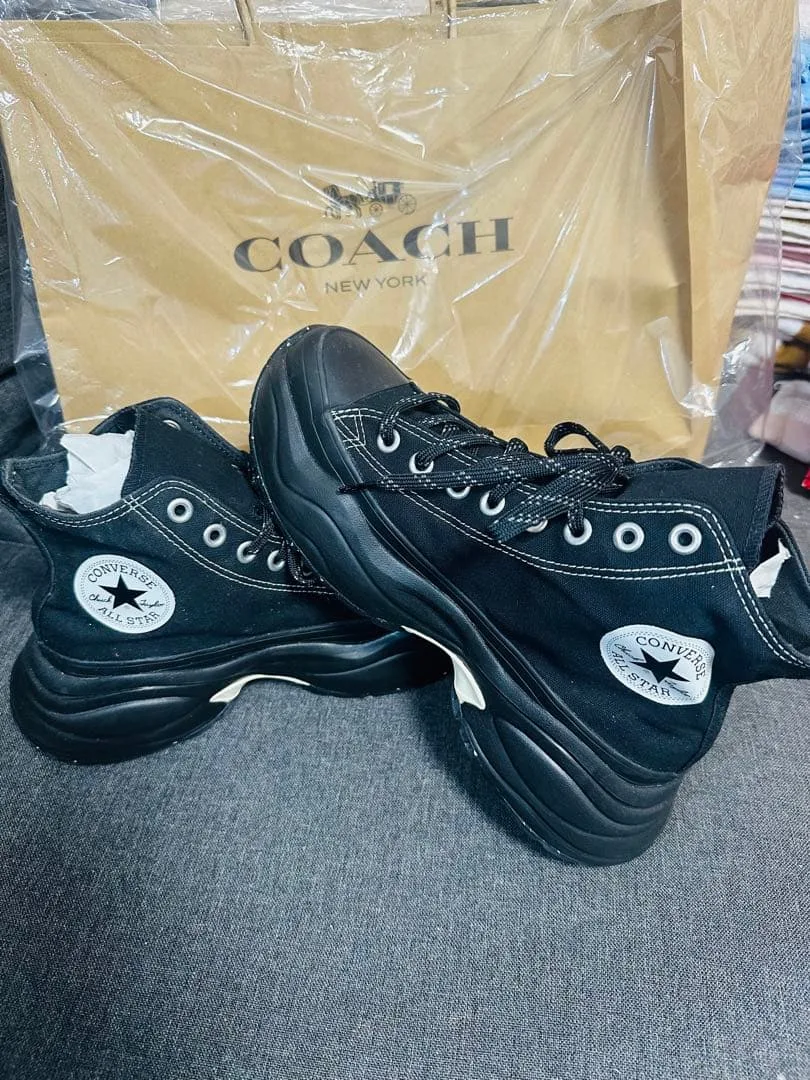 CONVERSE รองเท้าผ้าใบทรงสูงสีดำ