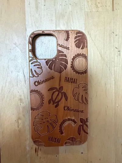 iPhone 14用 木製デザインケース 沖縄モチーフ