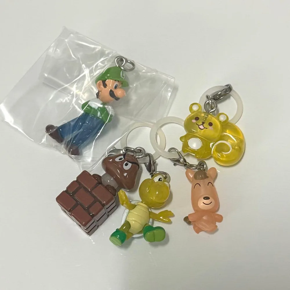 めじるしチャーム ガチャガチャ マリオ