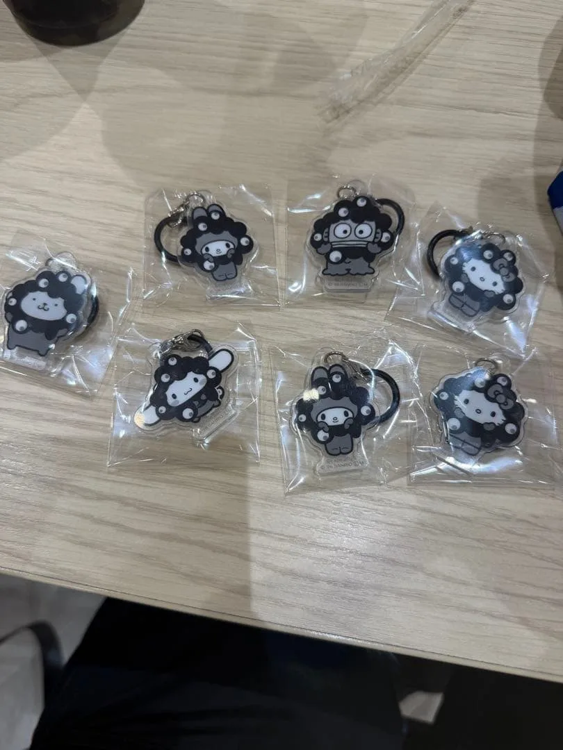 サンリオキャラクターズ アクリルキーホルダー 7種セット